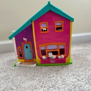 Vintage Polly Pocket Magnetic Hanging Out House